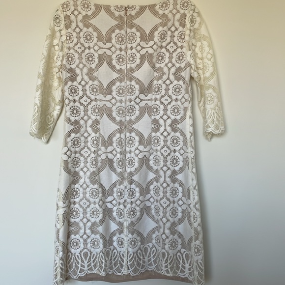 Cream colored dress - Picture 4 of 4